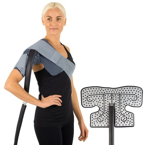 includes adjustable shoulder pad